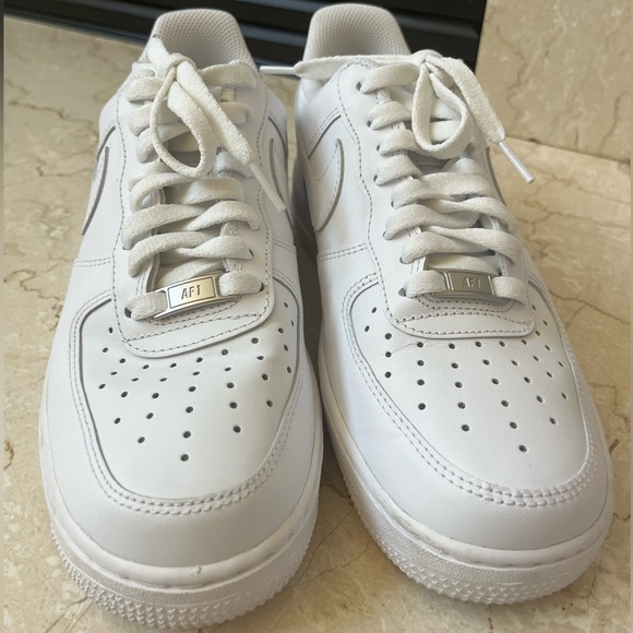 Nike Air Force 1 ‘07 white w 9 / m 7.5 - Picture 3 of 6